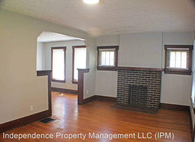Building Photo - 3 br, 1 bath House - 2720 Dwight Avenue