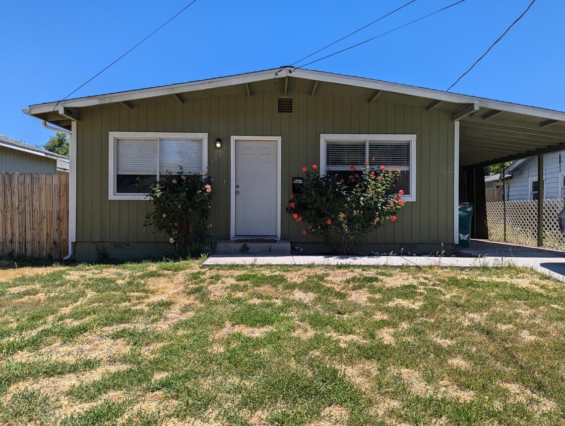 Primary Photo - 1219 California Ave