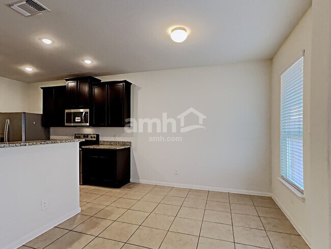 Foto del edificio - 7822 Creekshore Cove