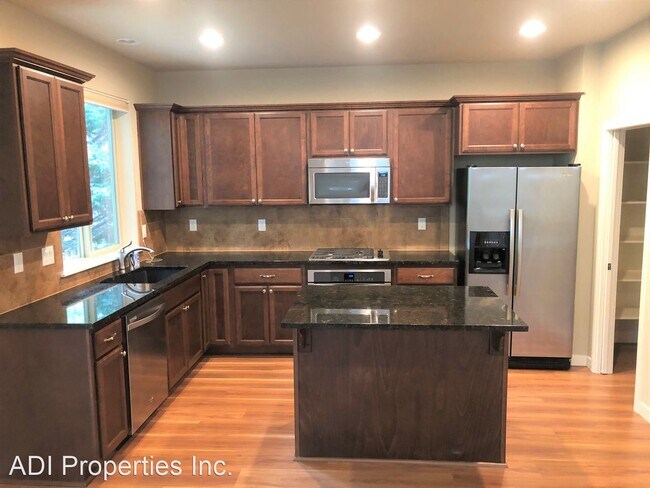 Foto del edificio - 3 br, 2.5 bath House - 14175 SW Walnut Cre...