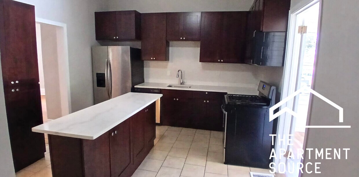 Foto principal - 1856 N Kildare Ave