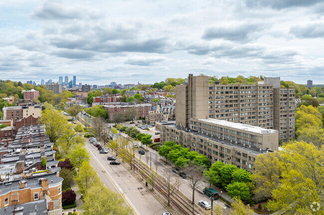 Context Aerial - Regency Park