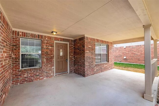Building Photo - 12621 Wood Lily Tr