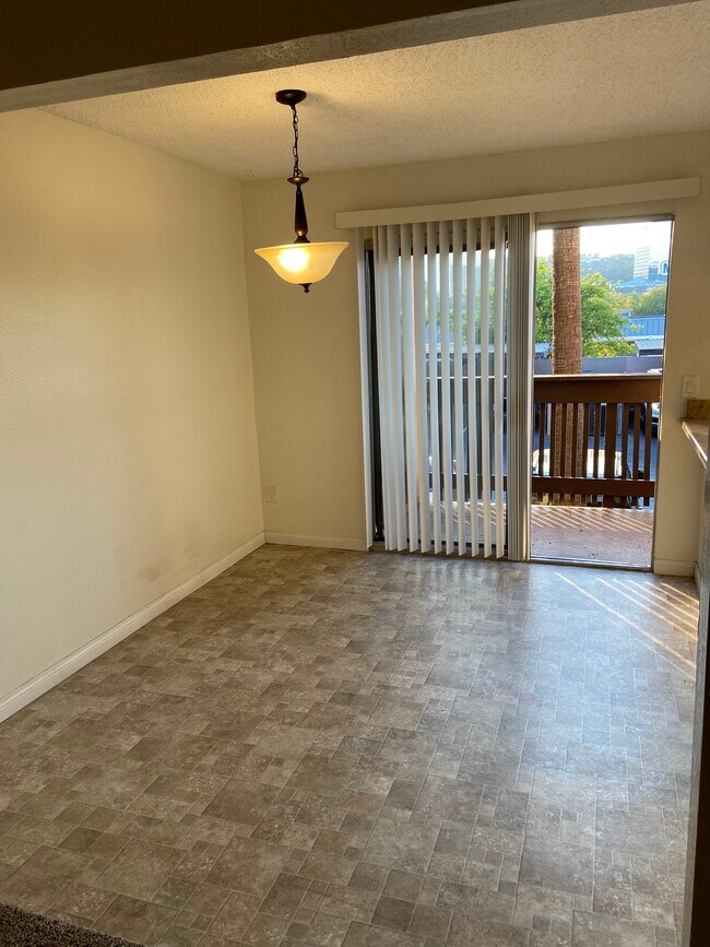 Nook room - 7930 Mission Center Ct
