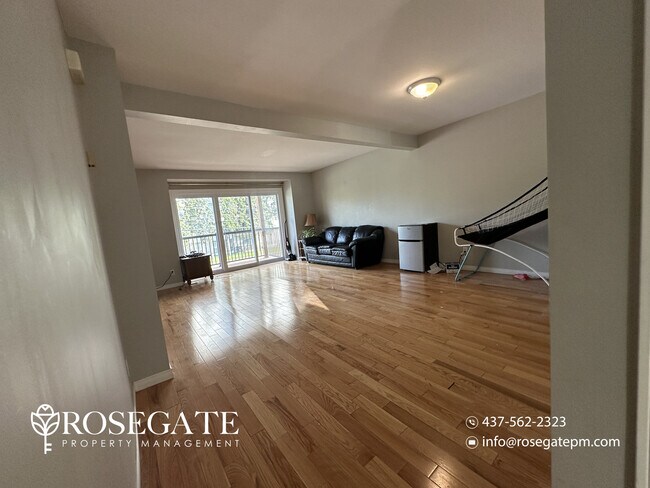 Building Photo - Spacious 4-Bedroom Freehold Townhouse with Private Garage & Backyard in Waterloo