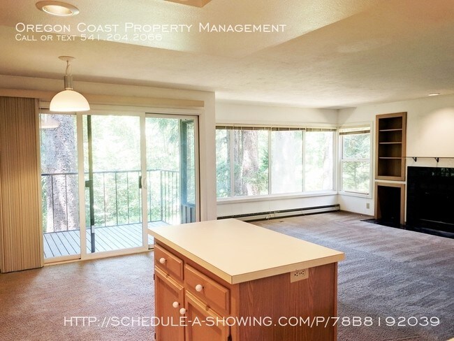 Building Photo - Surrounded by Beauty 2 Bed Condo