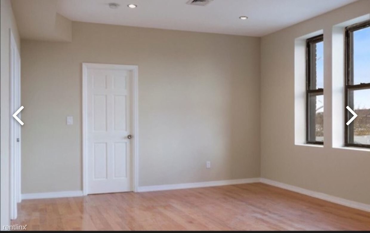 Foto principal - 6630 64th St