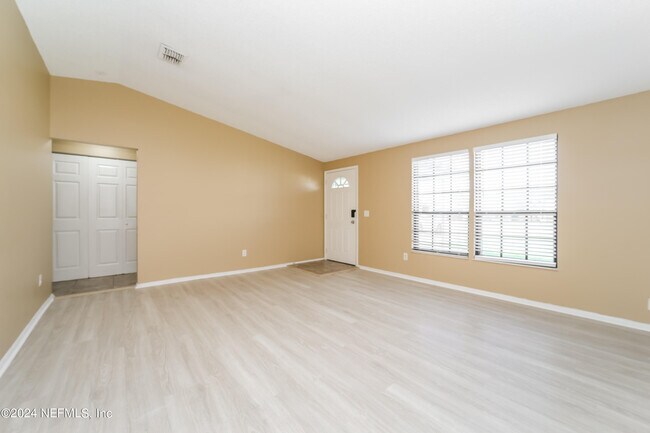 Building Photo - 12227 Chippenham Ct
