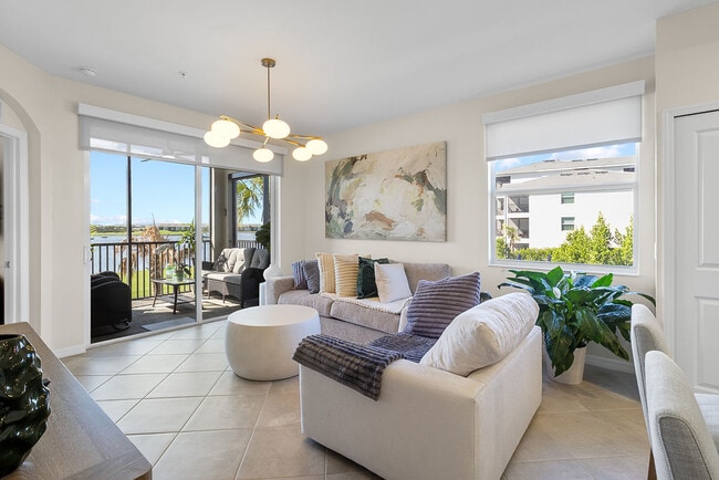 Foto del edificio - 5583 Double Eagle Cir