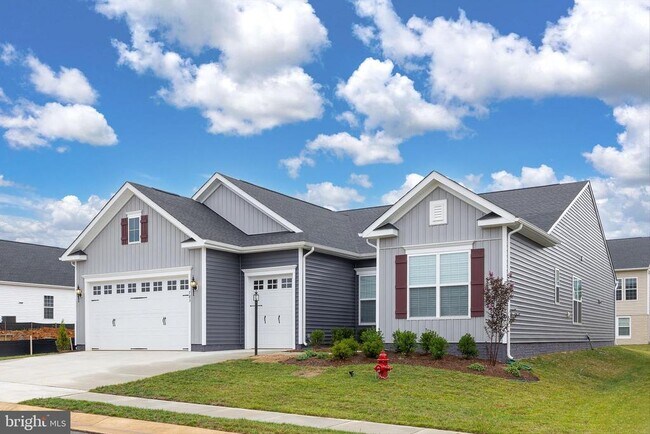 Building Photo - 783 Four Seasons Dr