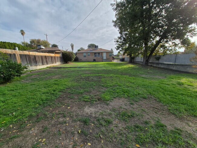 Foto del edificio - 3116 River Blvd