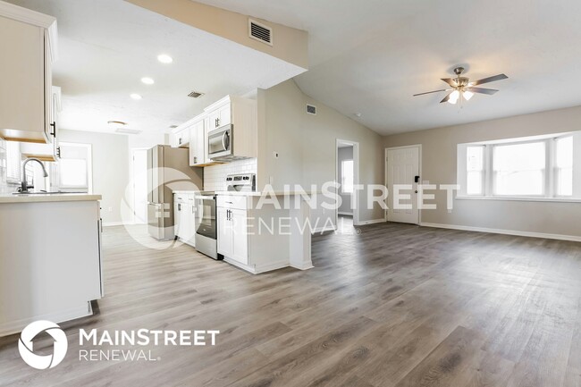 Foto del edificio - 4007 Allure Ln