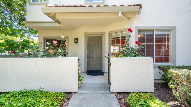 Building Photo - 1171 Tea Rose Cir
