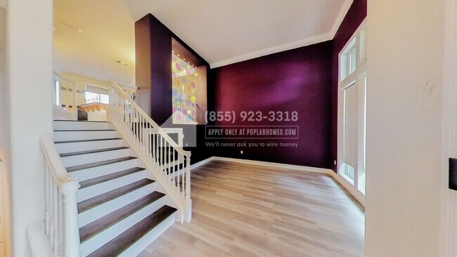 Building Photo - 1132 McKay Dr