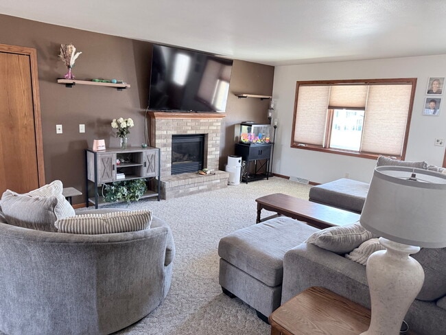 Building Photo - 202 Margaret Ave