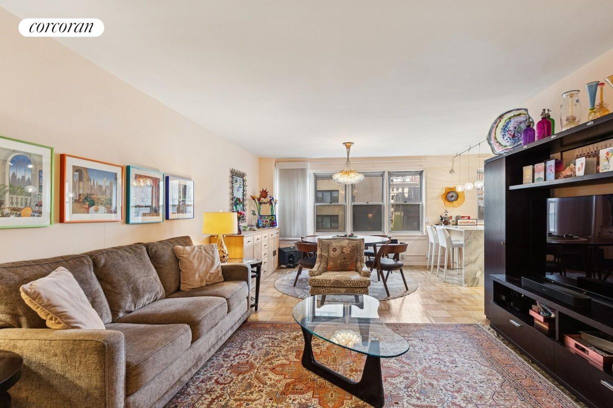 Foto principal - 155 E 38th St