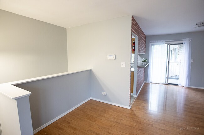 Foto del edificio - 6048 Kit Carson Dr