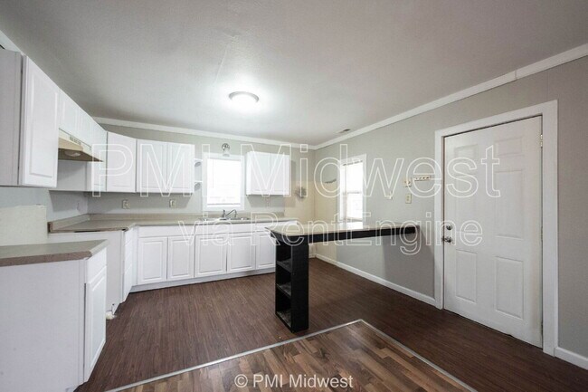 Foto del edificio - 2142 W Us-40