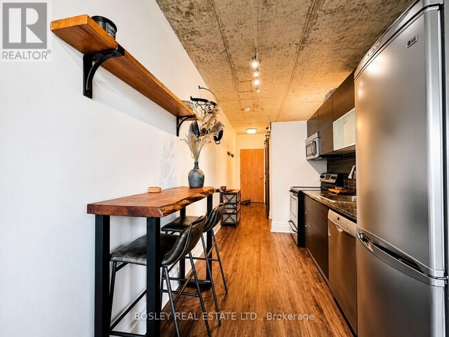 Building Photo - 150 Sudbury St