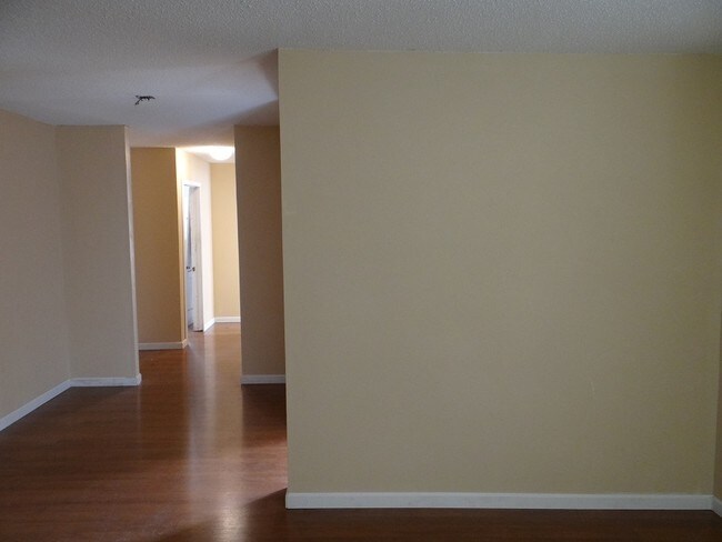 Foto del edificio - 662 E Irby St