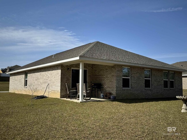 Building Photo - 21680 Sutherland Cir