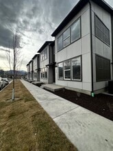 Building Photo - 775 1500 W