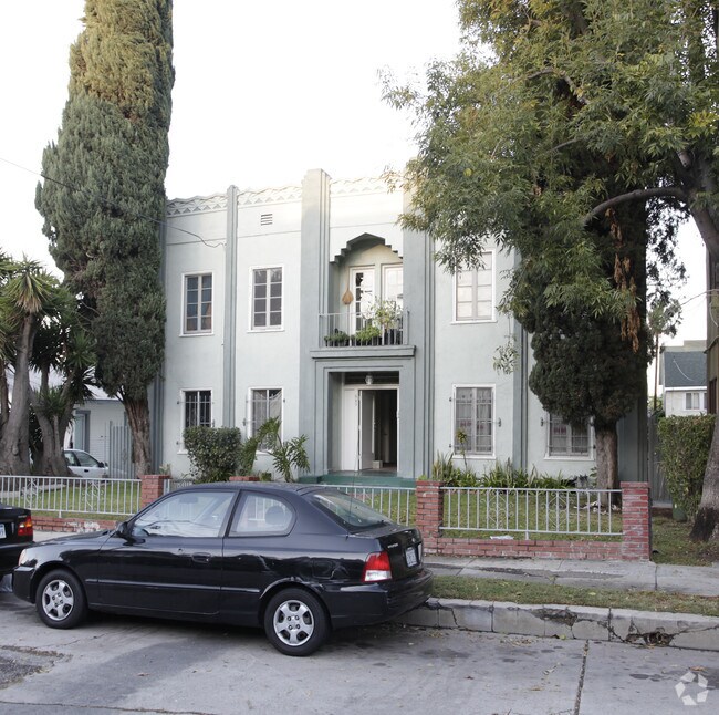 Building Photo - 643 Maltman Ave
