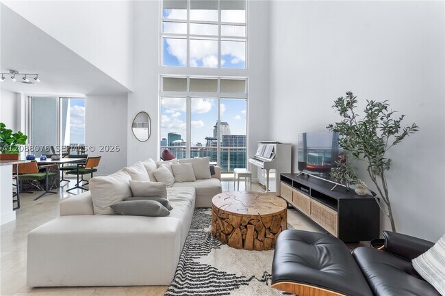 Foto del edificio - 950 Brickell Bay Dr