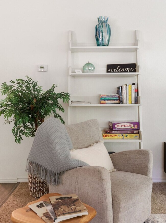 Foto del edificio - 804 N Main St