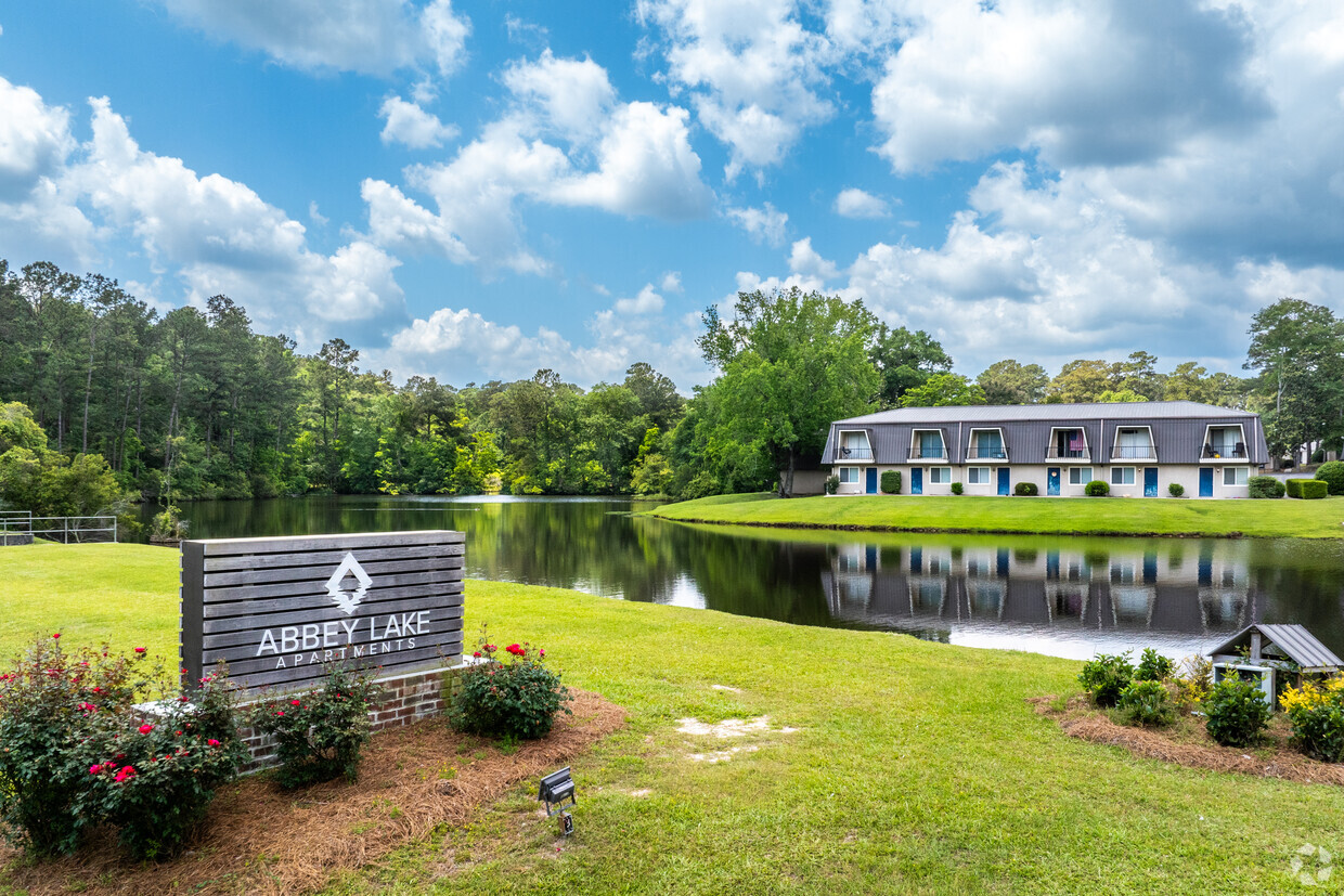 Primary Photo - Abbey Lake