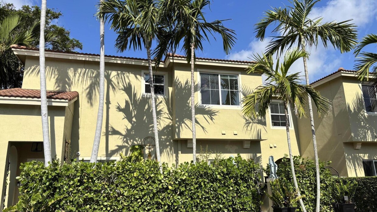 Foto principal - 143 Monterey Bay Dr