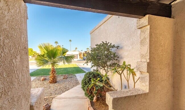 Foto del edificio - 729 W 37th St