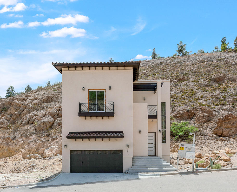 Foto principal - 259 Canyon Terrace Dr