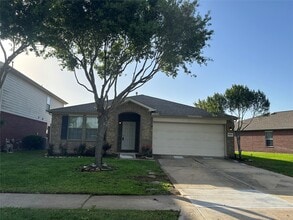 Building Photo - 8023 Clover Leaf Dr