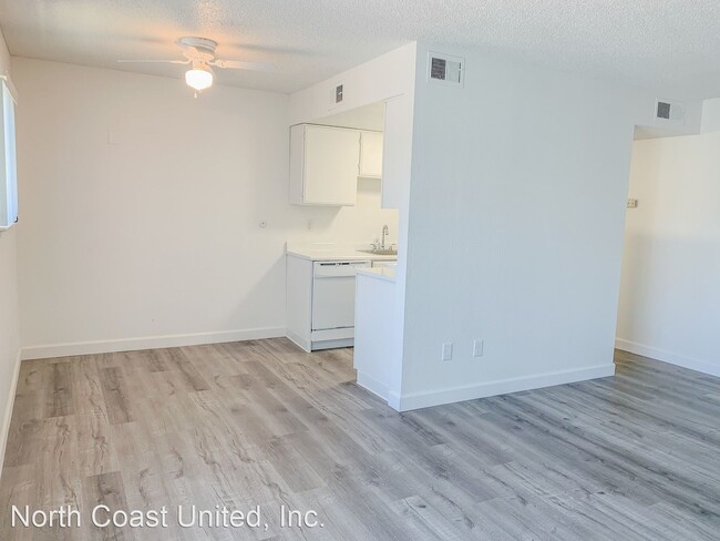 Building Photo - 1 br, 1 bath Apartment - 5000 Marconi Ave