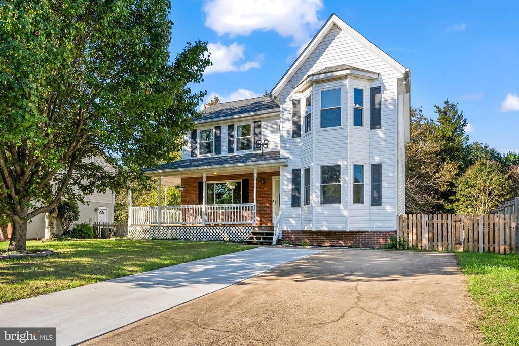 Foto principal - 22045 Clipper Dr