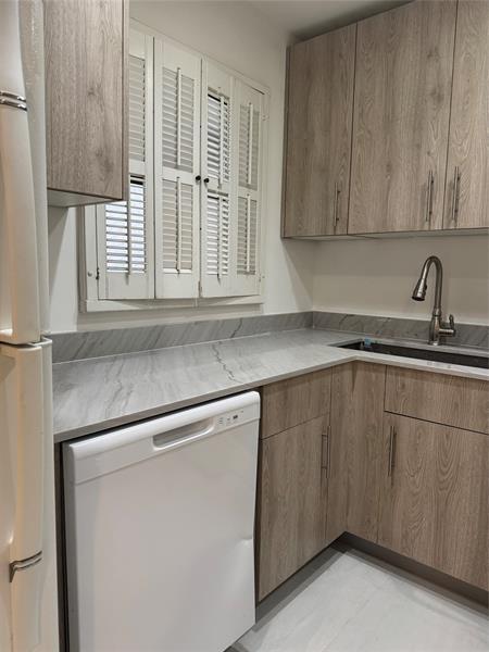 Foto del edificio - 3527 NW 35th St