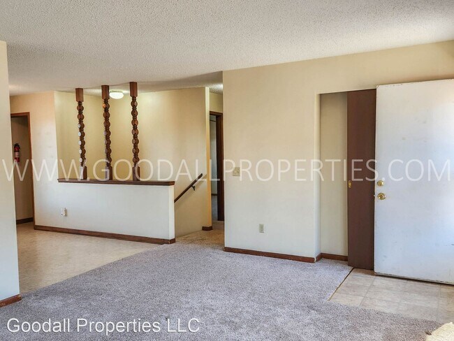 Building Photo - 3 br, 2 bath House - 1017 Winegardner Rd