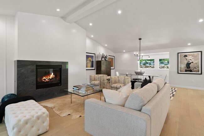 Building Photo - Executive Home in Coveted Highland Hills