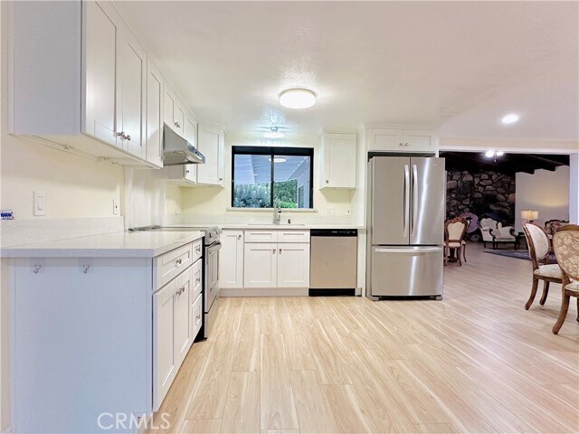 Building Photo - 3070 Castle Rock Rd