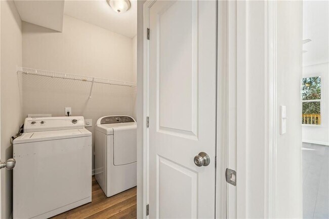 Foto del edificio - 978 Valley Rock Dr