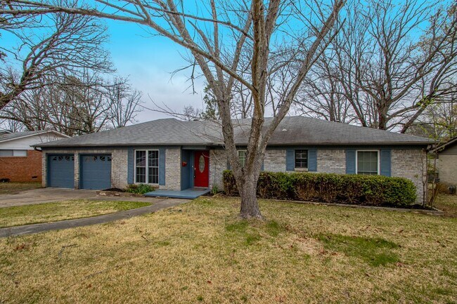 Building Photo - 8210 Leatrice Dr