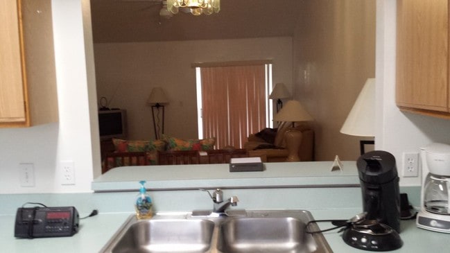 Foto del edificio - 1134 Jade East Ln