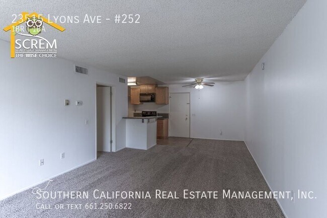 Foto del edificio - 23515 Lyons Ave
