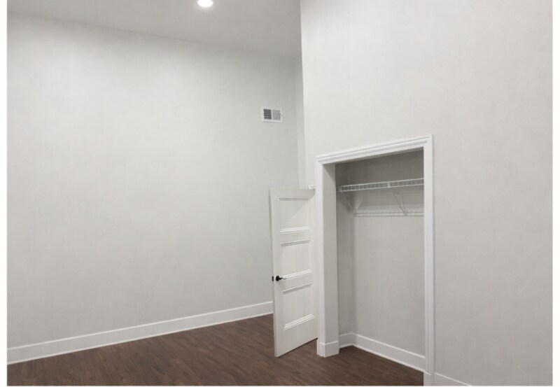 Foto del edificio - 2501 S Whipple St