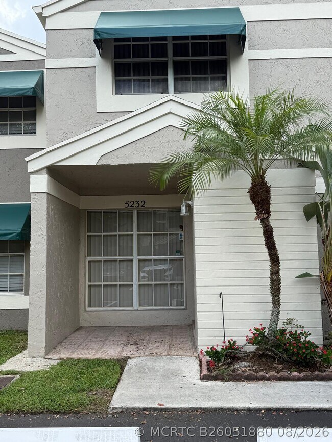 Foto del edificio - 5232 SW 122nd Terrace