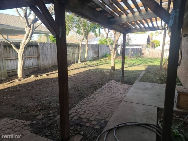 Building Photo - 3 br, 2 bath House - 1574 Hawthorne Ave