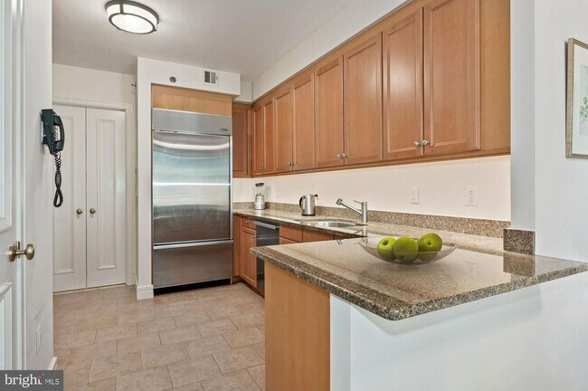 Building Photo - 1111 23rd St NW