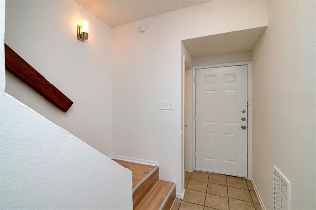 Building Photo - 1417 Weiler Blvd