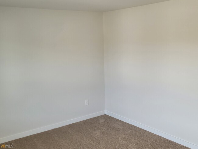 Foto del edificio - 412 Sweetwood Ct